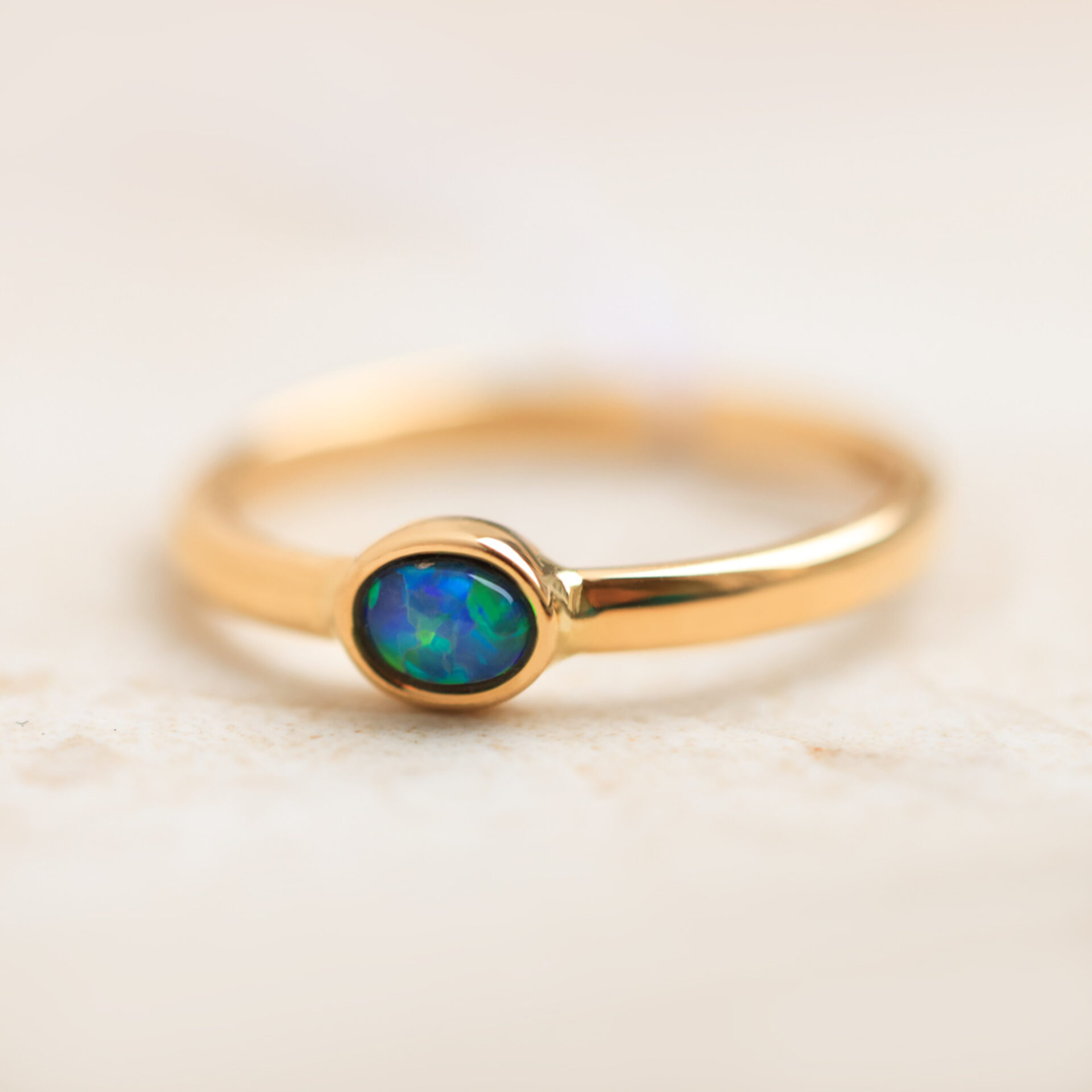 opal-ring-web-hauptbild